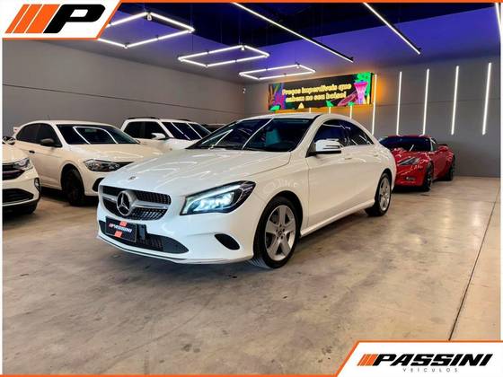 MERCEDES-BENZ CLA 180 1.6 CGI GASOLINA 7G-DCT MERCEDES-BENZ CLA 180 1.6 CGI GASOLINA 7G-DCT
